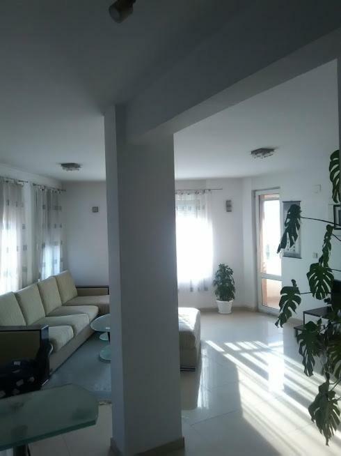 2 Rooms Apartment Plovdiv Kichuk Paris Eksteriør bilde